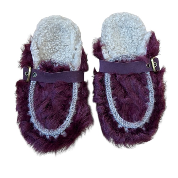 MOU Winter Bio Checkiang Buckle Slides Sheep Fur Women’s Size 38 US 8 NWOB - Picture 1 of 6